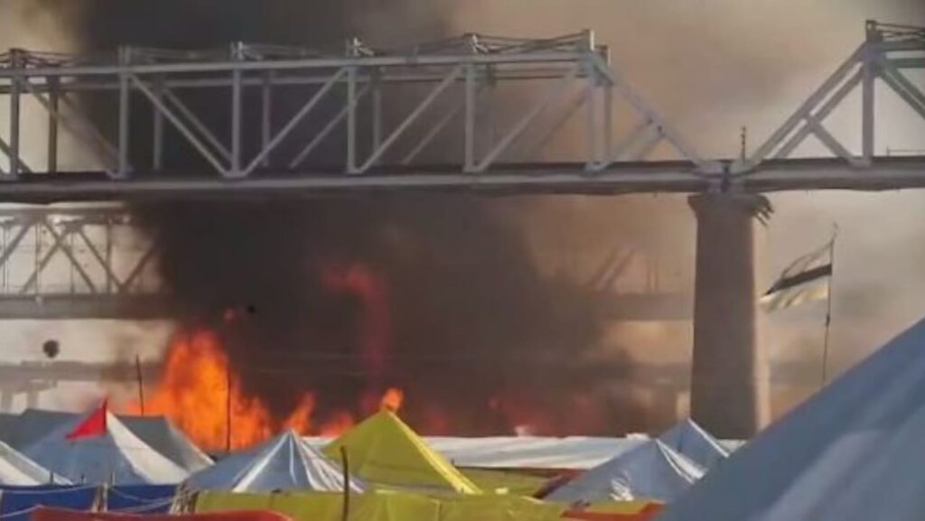 mahakumbh fire