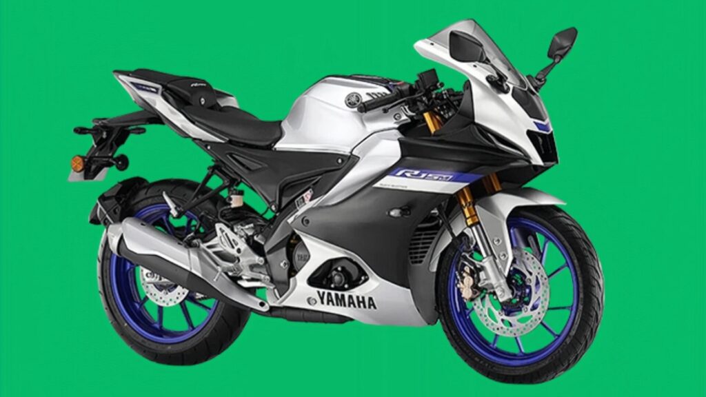 Yamaha R15 V4