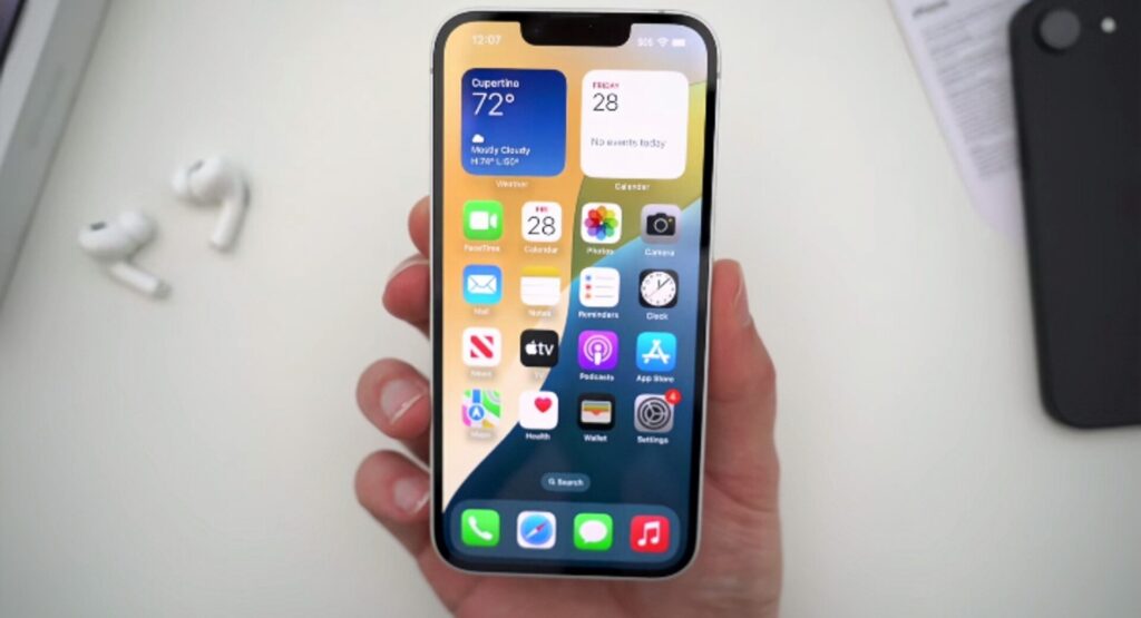 Apple iPhone 16e