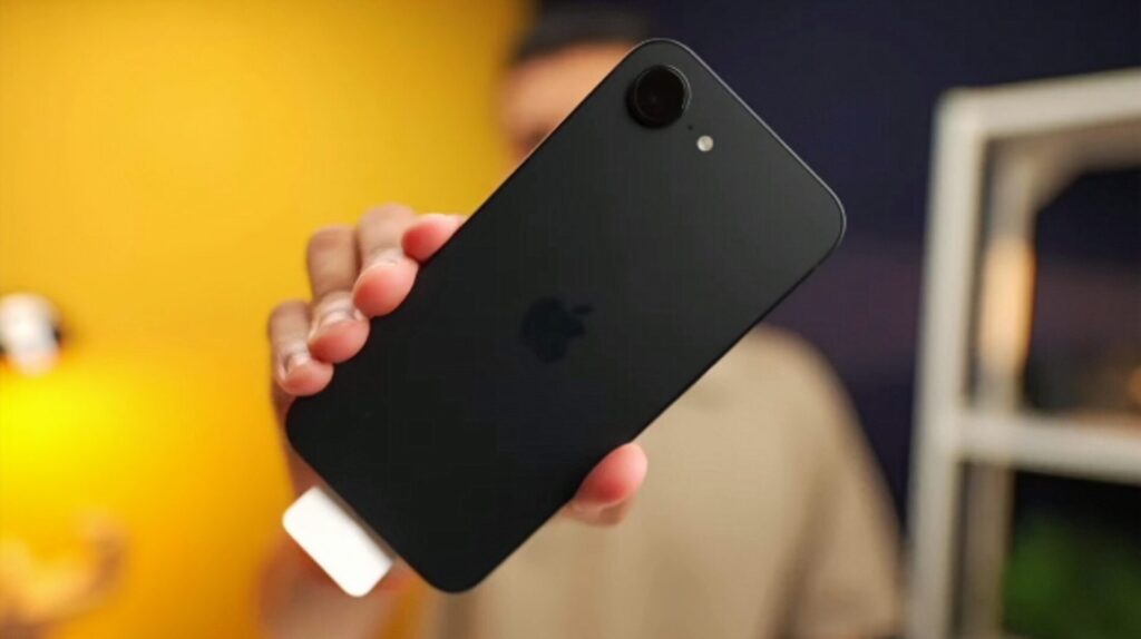 Apple iPhone 16e