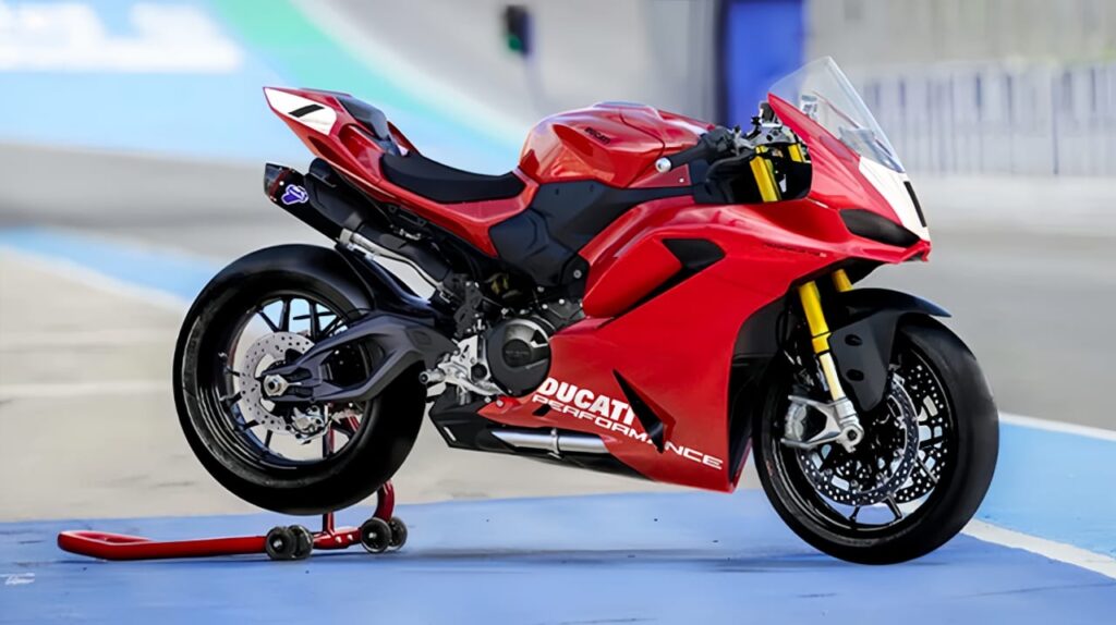 Ducati Panigale V2 2025